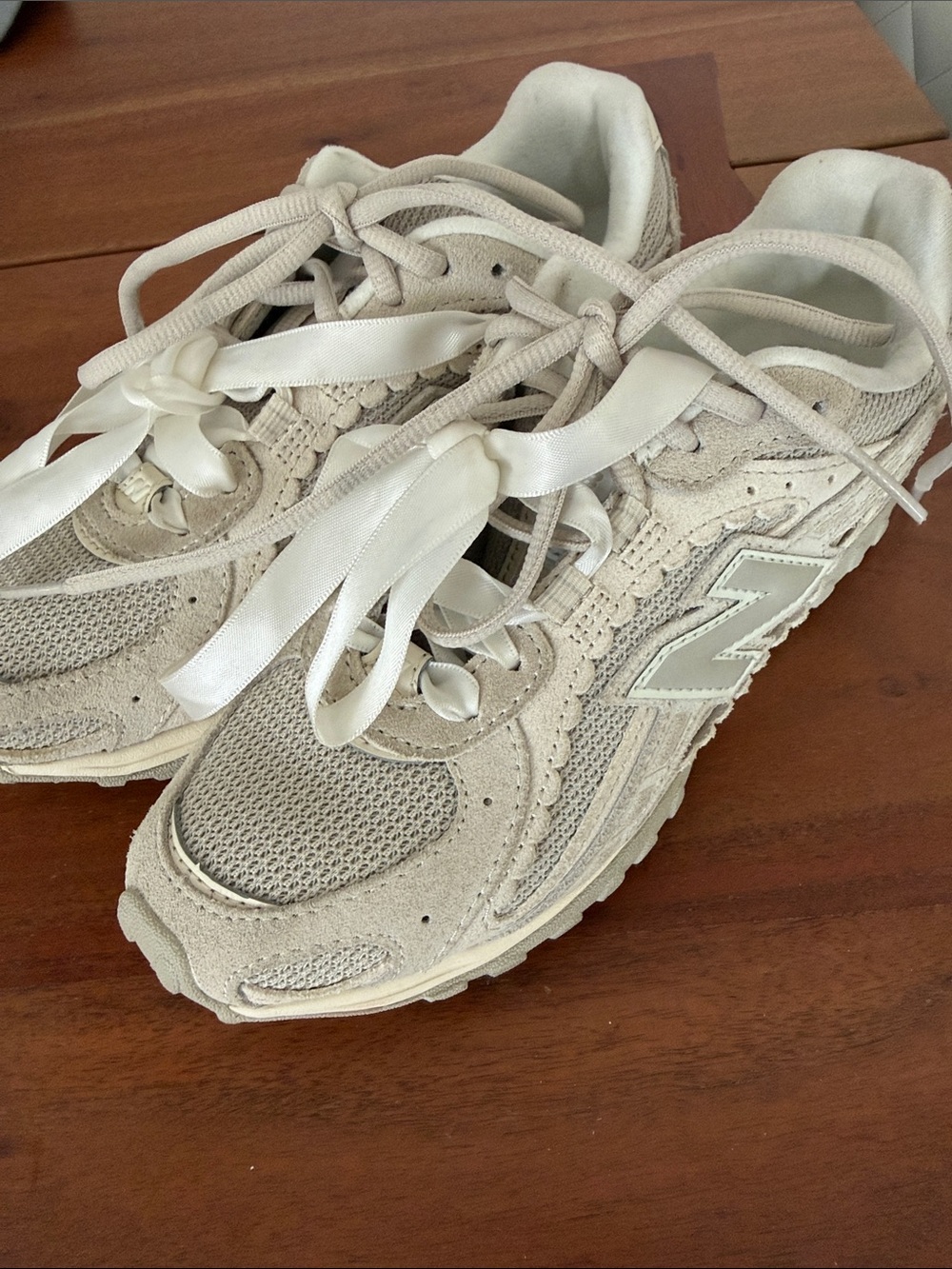 New Balance 204L women’s 5.5